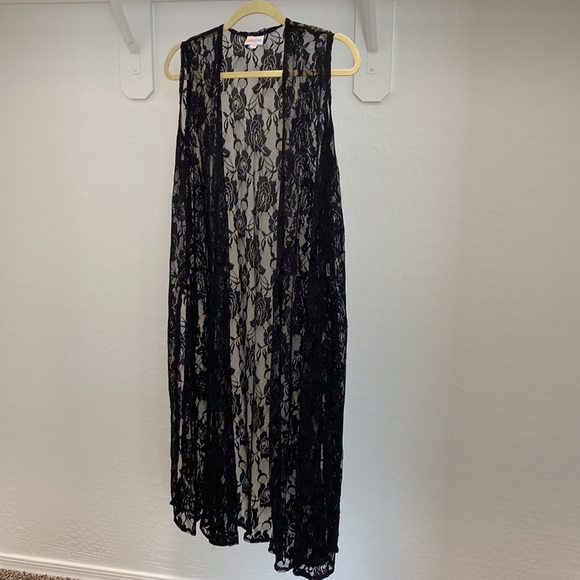 LuLaRoe Tops - LuLaRoe Lace Joy Black EUC
